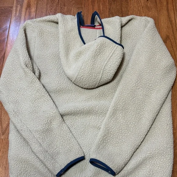 Patagonia Men's Zip-Up Sweater in Cream and Navy